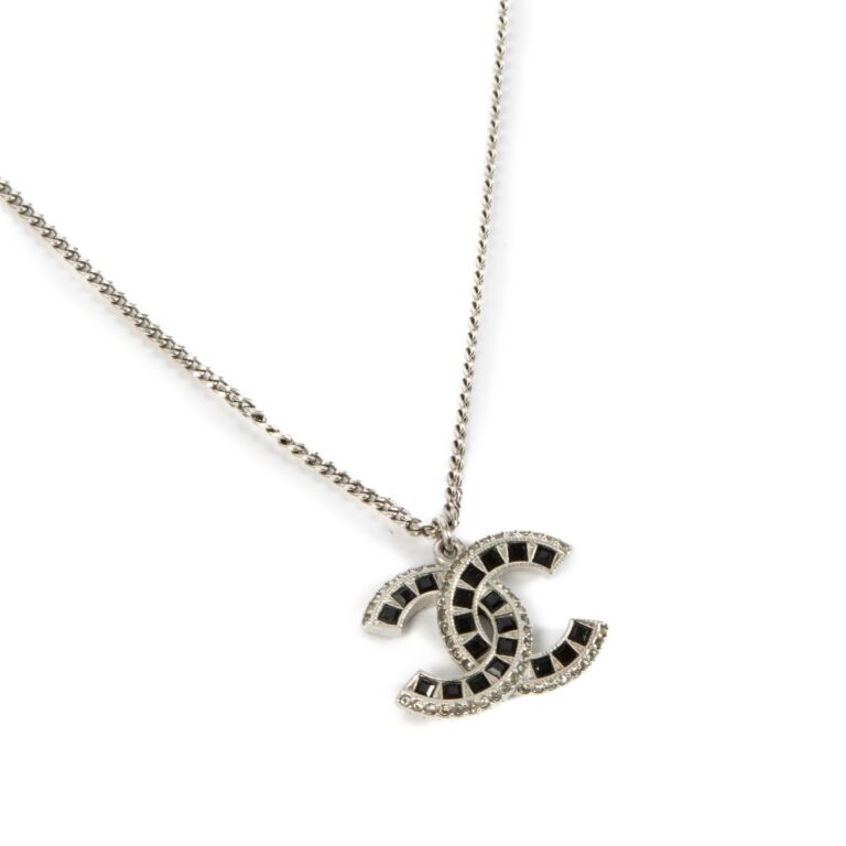 Chanel 15K CC Black Rhinestone Necklace ○ Labellov ○ Buy