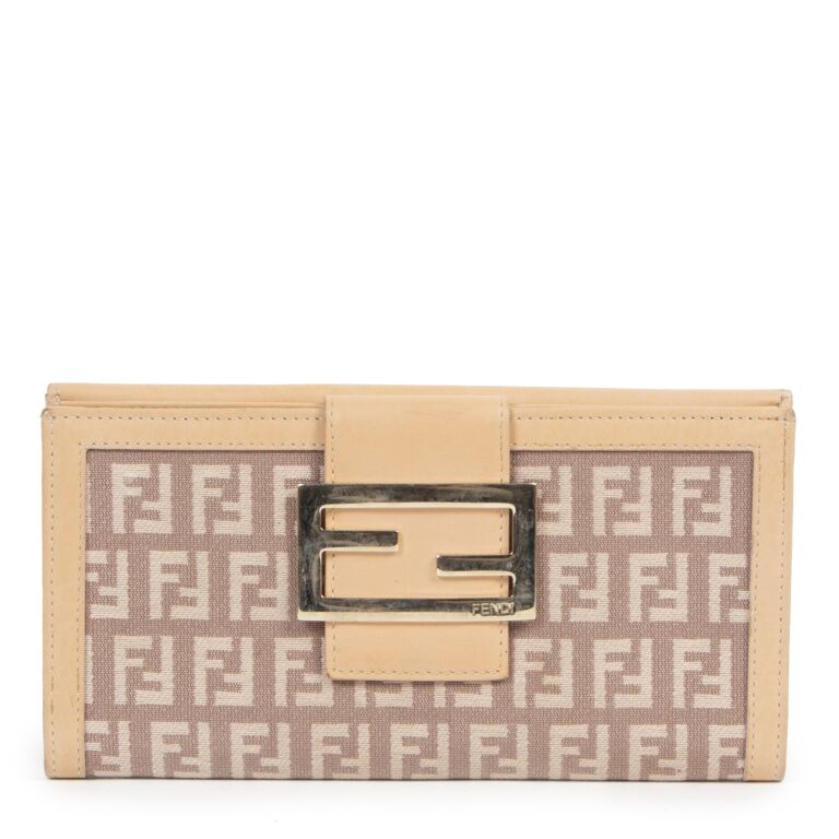 Fendi wallet top vintage