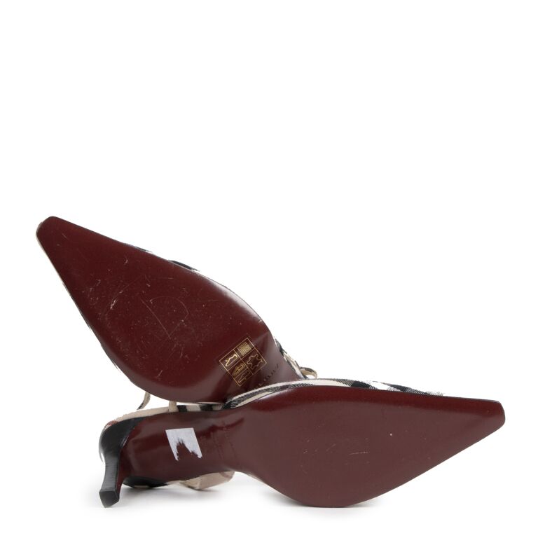 Burberry Nova Check Slingback Pumps Size 39 5 Labellov Buy and Sell Authentic Luxury