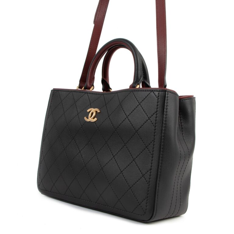 Chanel tote bag deals 2017