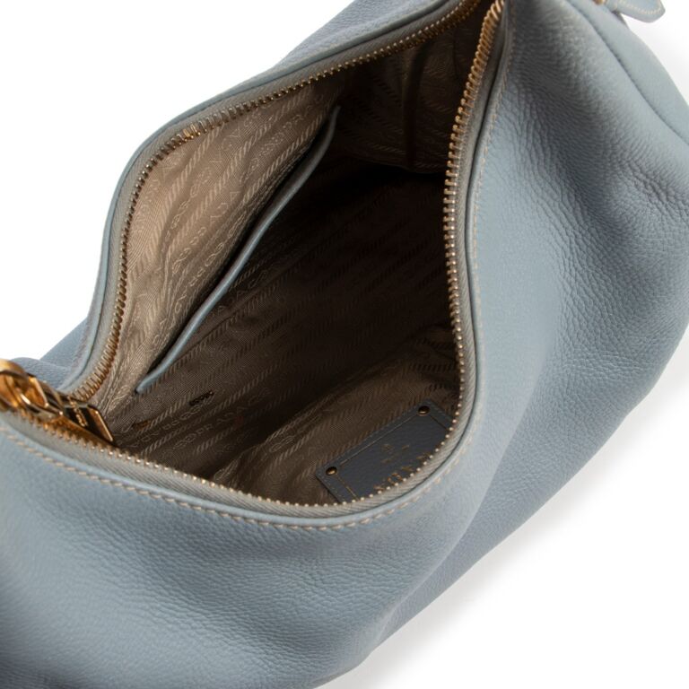 Prada daino sales hobo shoulder bag