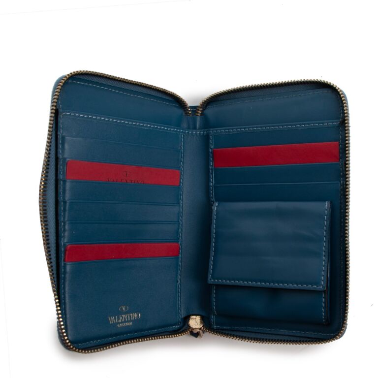 【関税＆送料込み】Valentino Garavani Wallets Valentino Garavani Blue Rockstud Wallet ○ Labellov ○ Buy