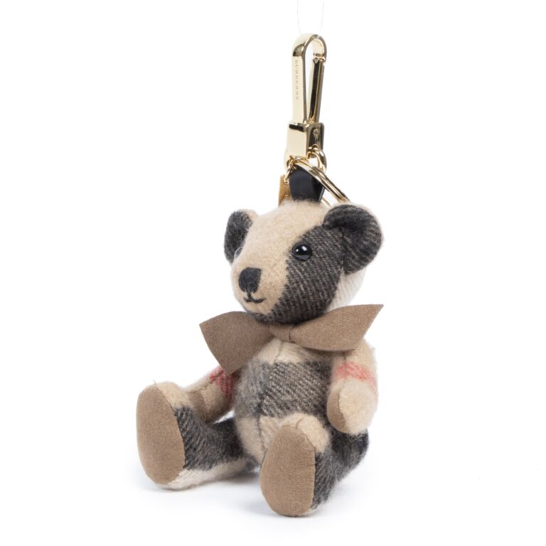 Burberry thomas bear keychain best sale
