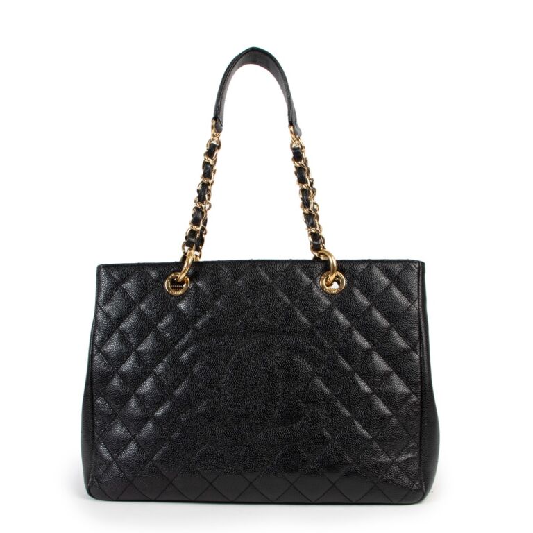 CHANEL Vintage Black Caviar Leather Flap Shoulder Tote Bag Authentic Pre  owned ref.673936 - Joli Closet