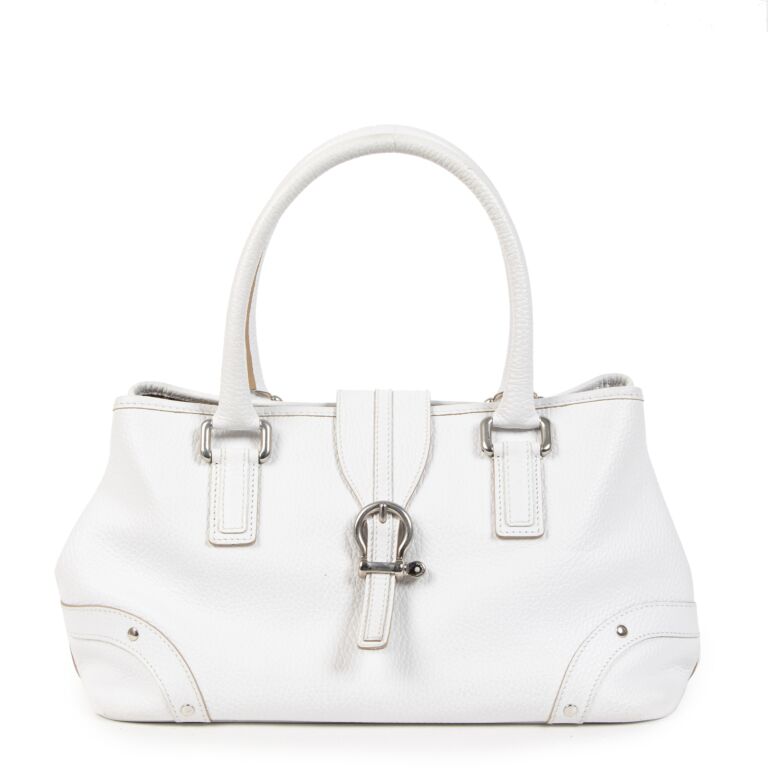 Burberry hot sale bags white