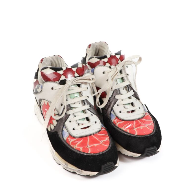 Chanel graffiti sneakers hot sale