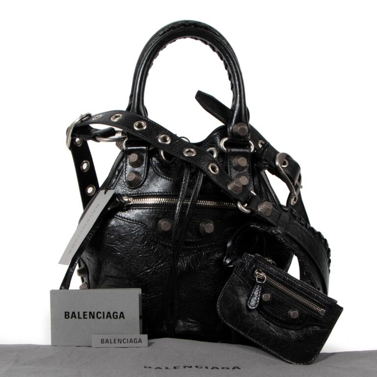 Women's 'le Cagole Xs' Bucket Bag by Balenciaga