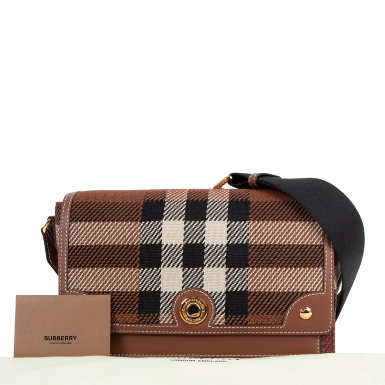 【関税＆送料込み】Burberry Check Medium Note Bags Burberry Note Medium Check Crossbody Bag | Neiman Marcus