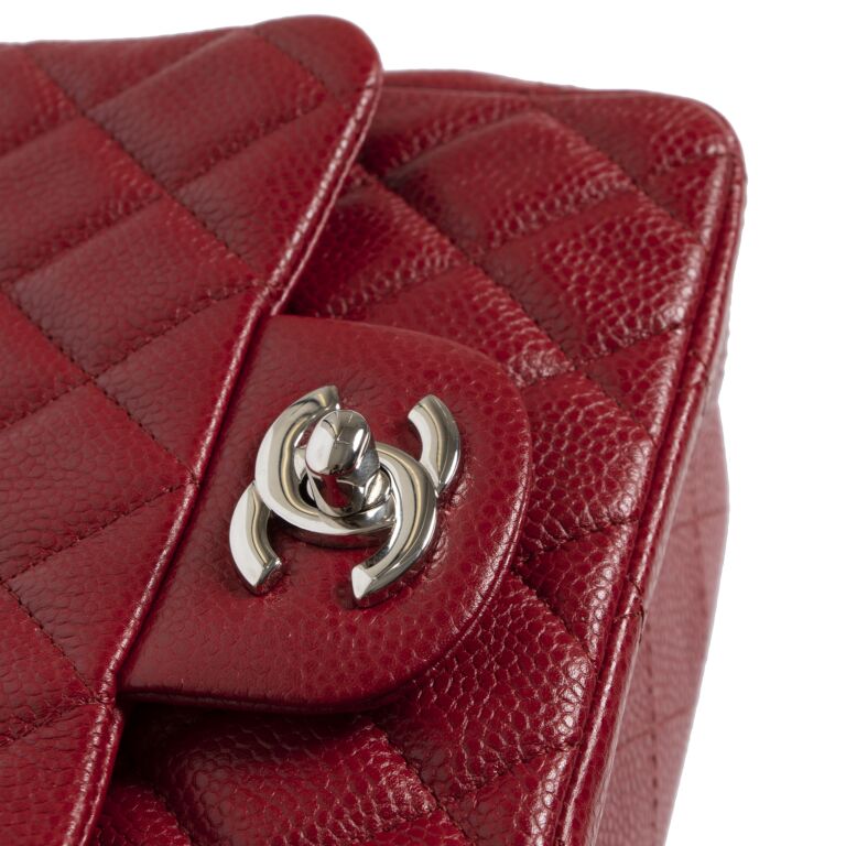Chanel mini red discount caviar