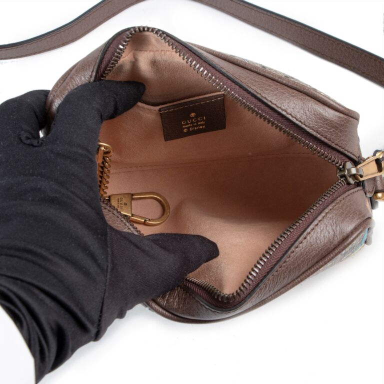 ショルダーバッグ・ポシェット Disney X Donald Duck Mini Shoulder Bag Gucci Disney Donald Duck Mini Shoulder Bag- Runway Catalog