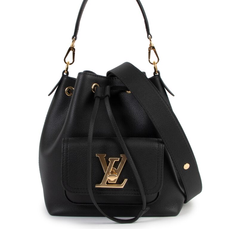 Lv bucket bag black store