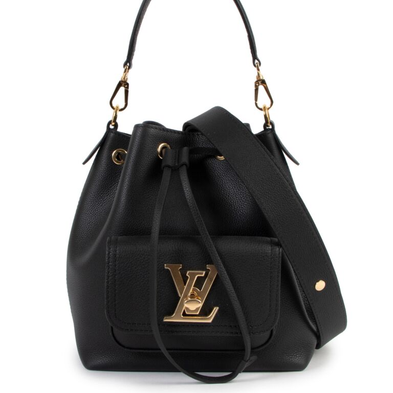 LOUIS VUITTON Lockme Bucket Black Calf