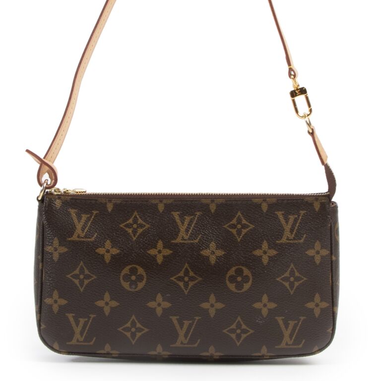 Louis Vuitton Pochette Accessoires Monogram Canvas