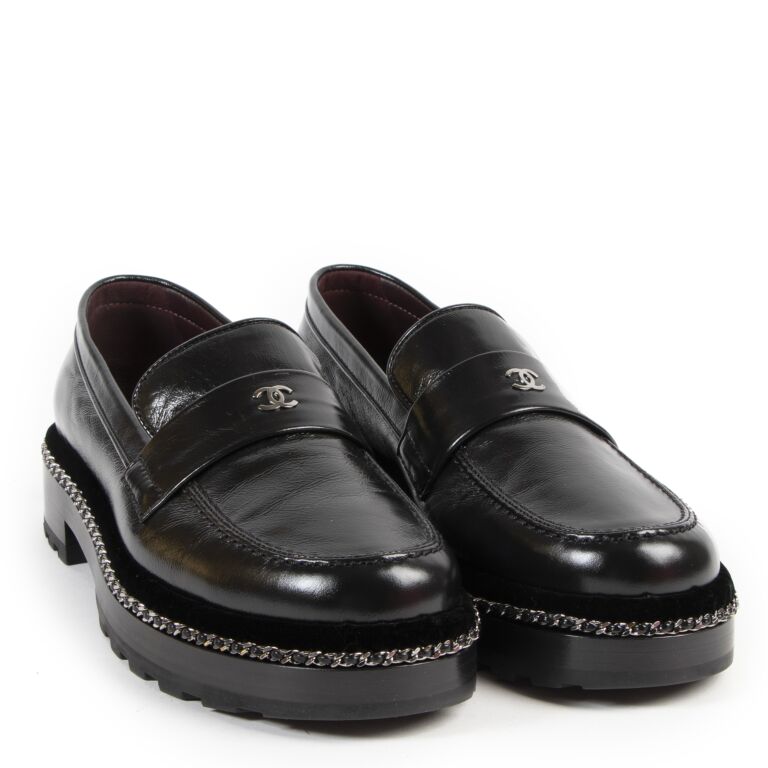 Chanel black hotsell leather loafers