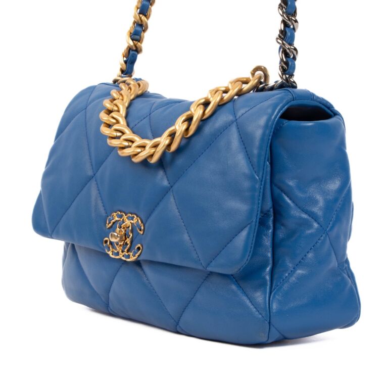 Chanel Blue Shiny Lambskin Large 19 Bag ○ Labellov ○ Buy and Sell Authentic  Luxury