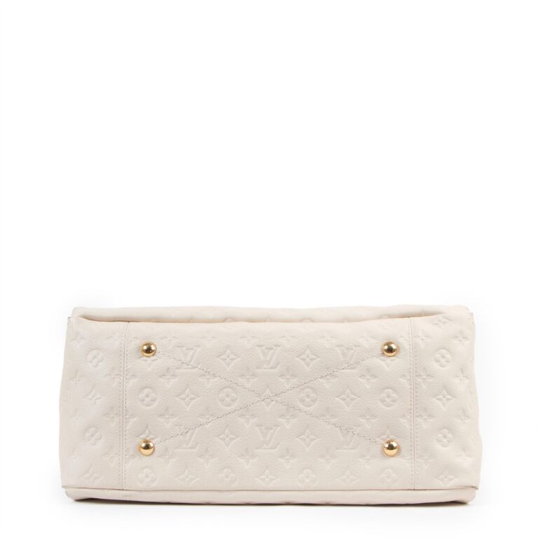 Artsy leather handbag Louis Vuitton White in Leather - 25596344