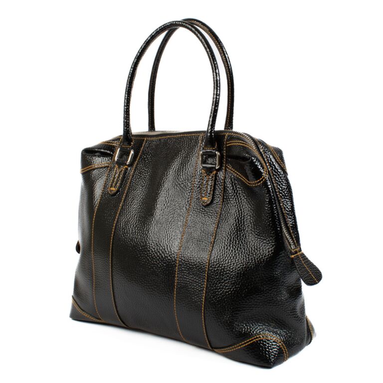 Fendi Black Patent Leather Shoulder Bag Labellov Buy and Sell Authentic Luxury