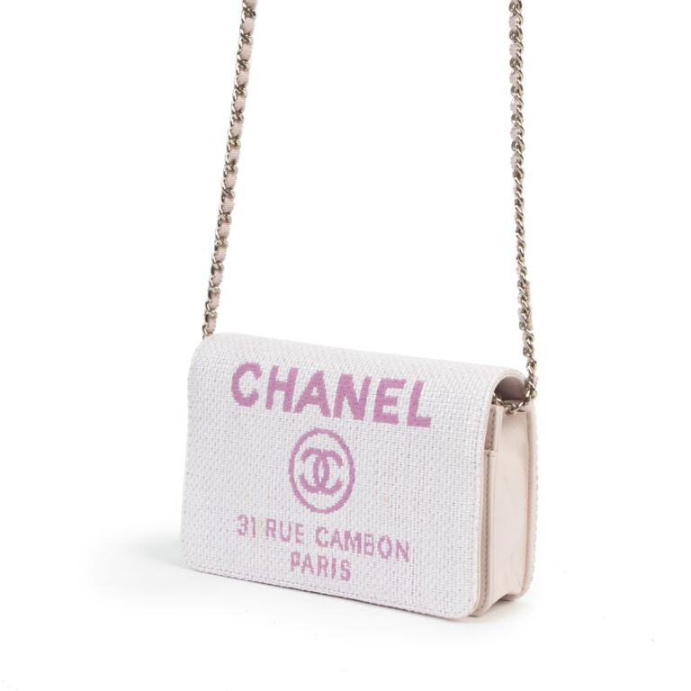 Chanel Pink Woven Straw Deauville Wallet on Chain Labellov