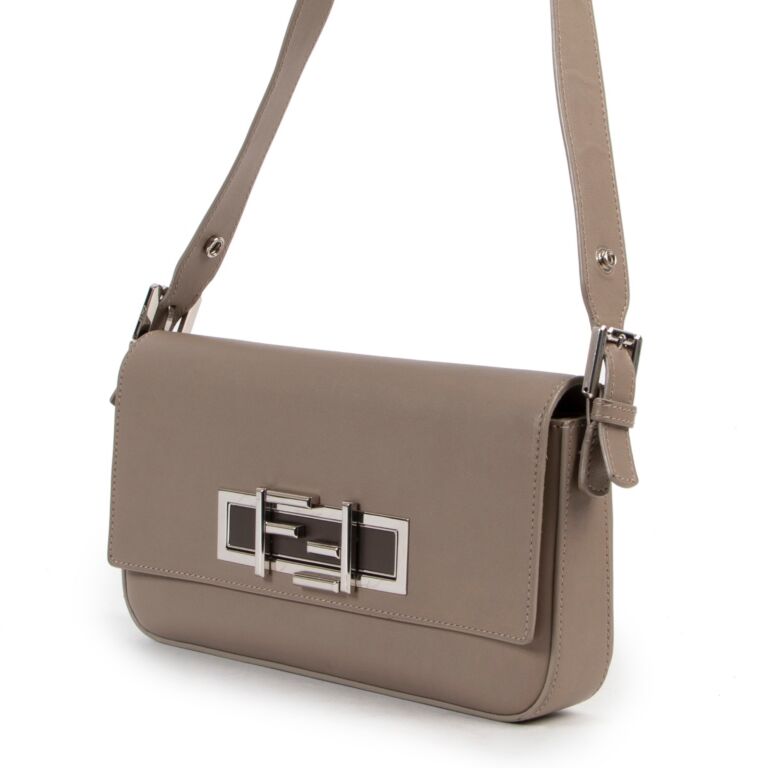 Fendi bag sales second hand