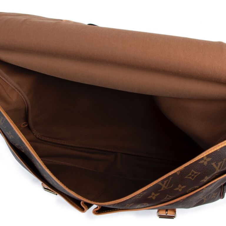 Louis Vuitton, Bags, Louis Vuitton Sac Chasse Travel Bag Authentic  Messenger Carryon Xl Gm