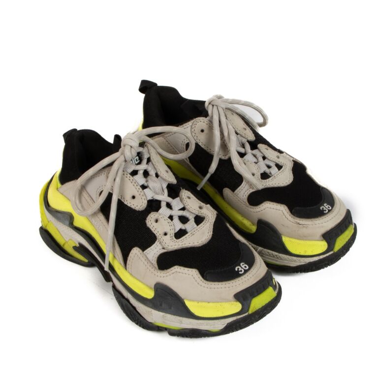 Black and yellow balenciaga discount