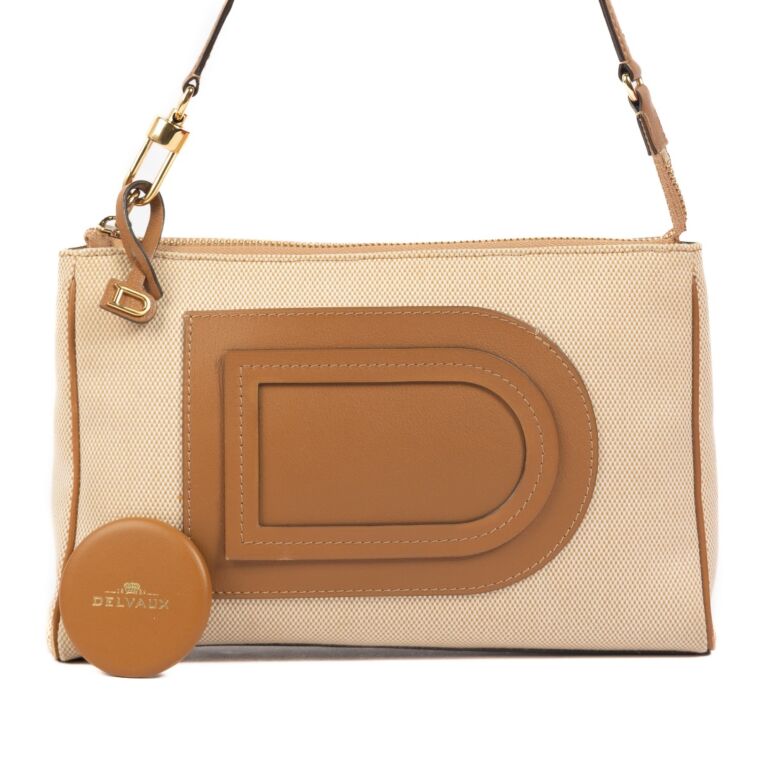 ◆VALLUAT◆ Dellua bagWhite Beige 4-15 Designer fashion, Seoul-fully created | W Concept