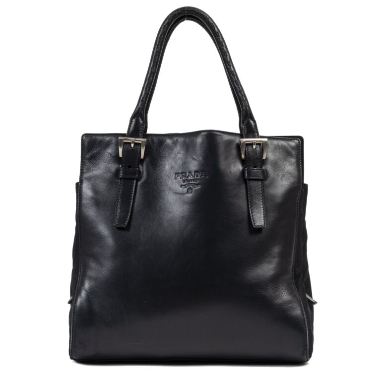 Black leather sales prada purse