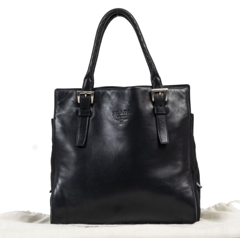 Prada black leather purse discount
