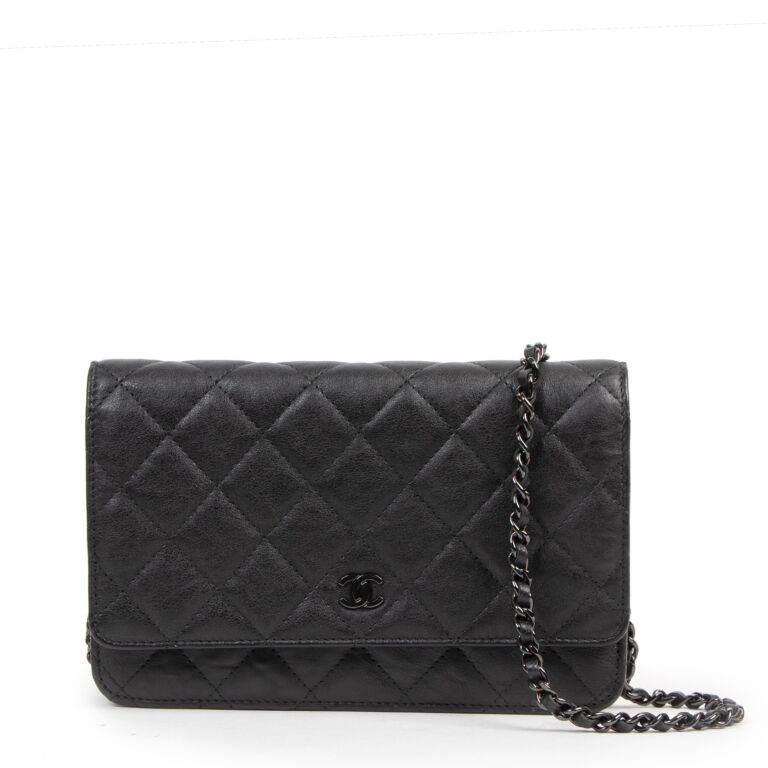 Chanel So Black Wallet On Chain ○ Labellov ○ Buy and Sell Authentic Luxury