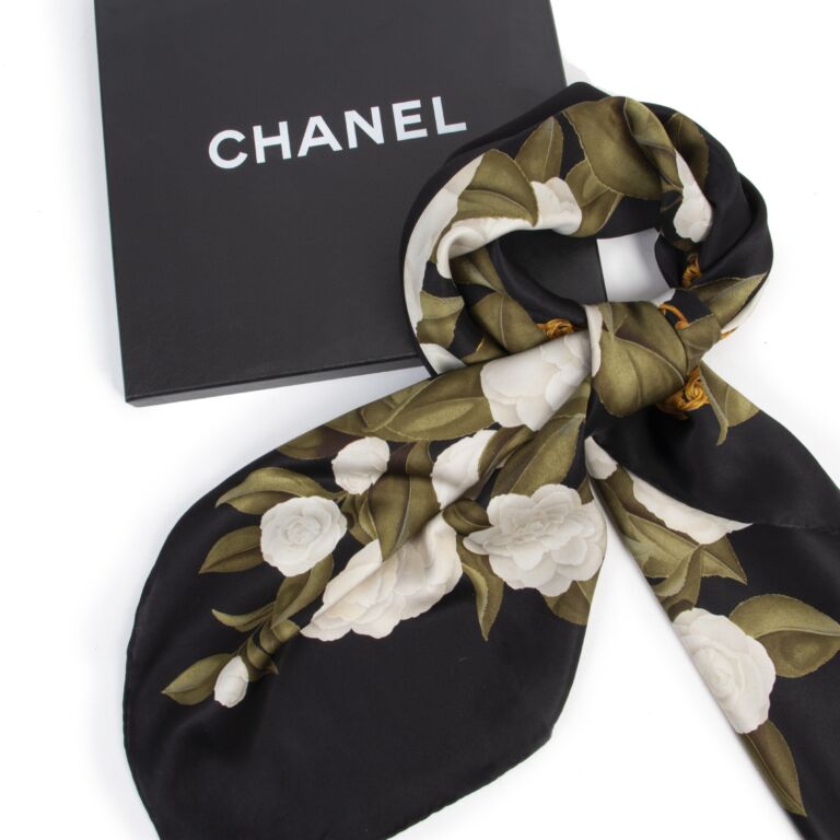 Used AB/Slightly used] CHANEL Vintage Cocomark Flower Chain Women's Scarf  Black 20388963