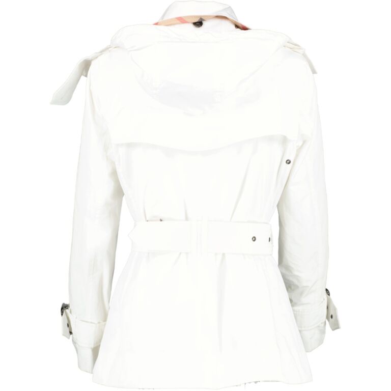 Burberry hotsell white coat