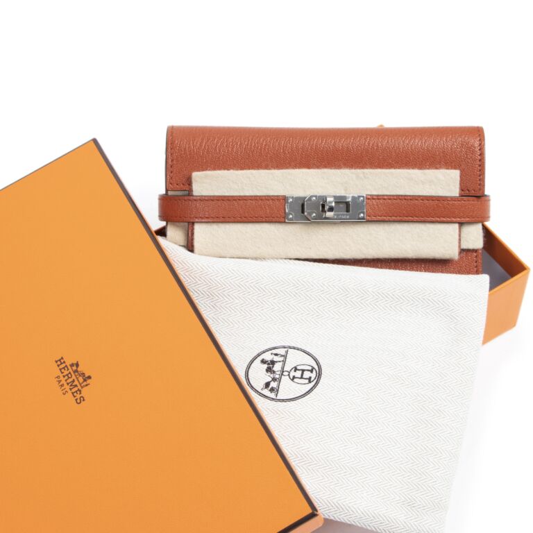 Hermès Kelly Wallet Chèvre Mysore Brique PHW ○ Labellov