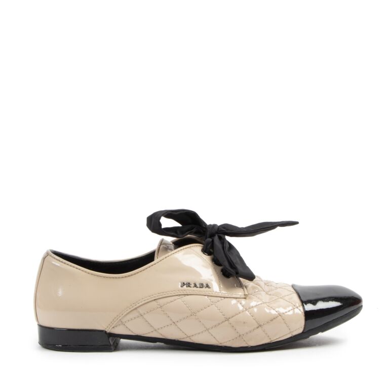 Second hand prada shoes top