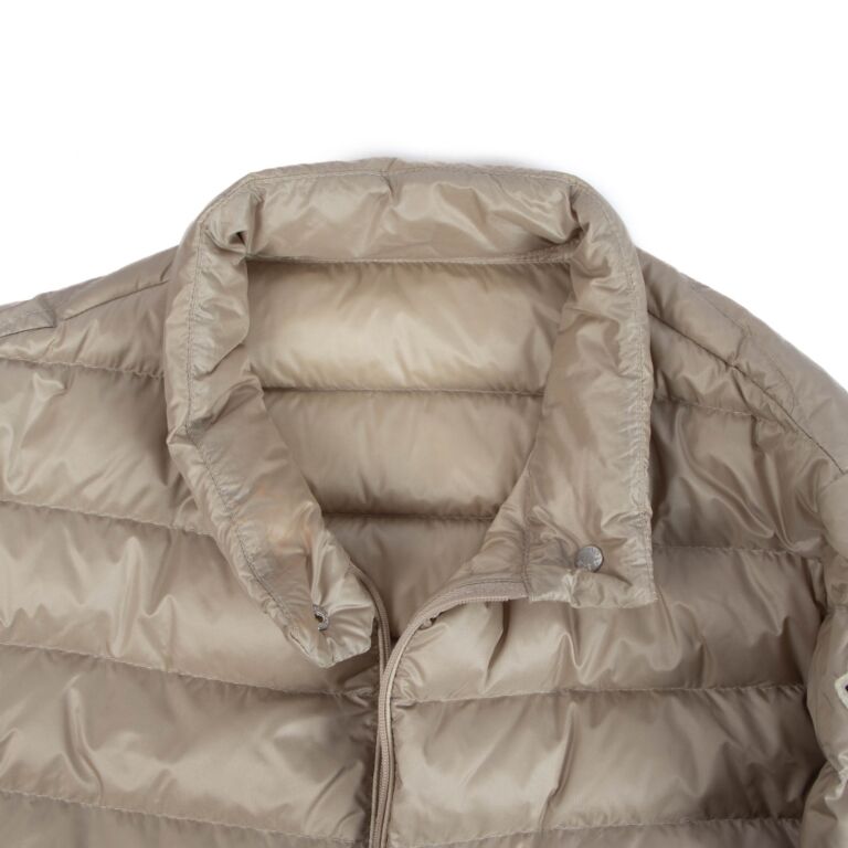 Moncler light deals down