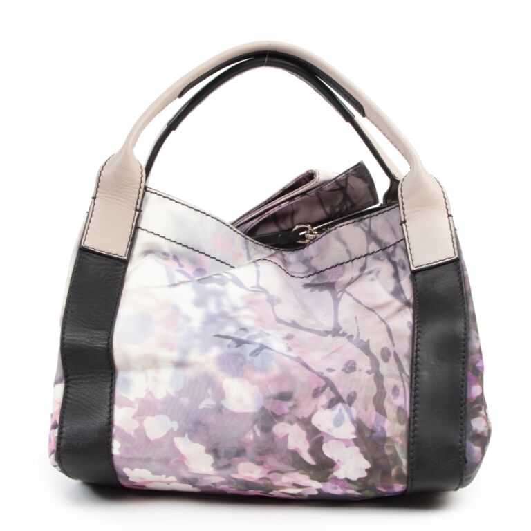 Valentino Garavani Floral Printed Tessuto Medium Nylon Tote