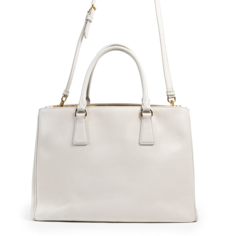 White prada tote 2025 bag
