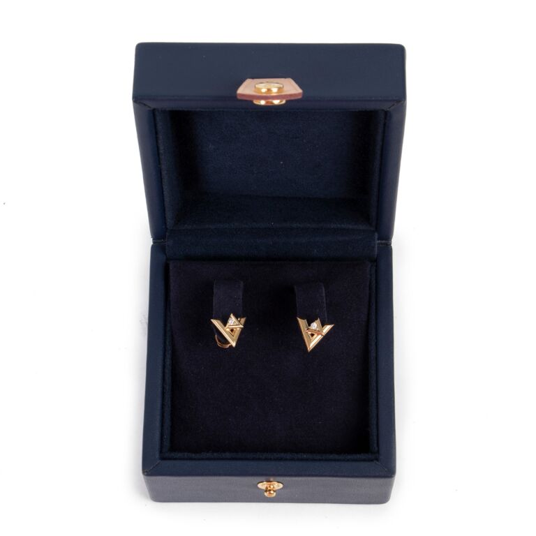 Louis Vuitton LV Volt One Earrings Gold. Size NSA