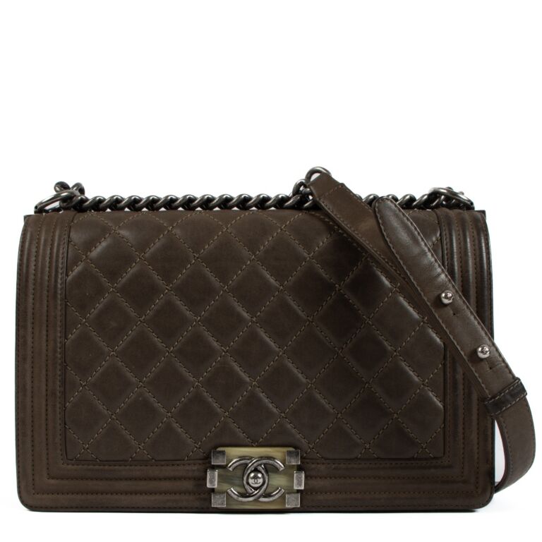 Large boy chanel on sale handbag