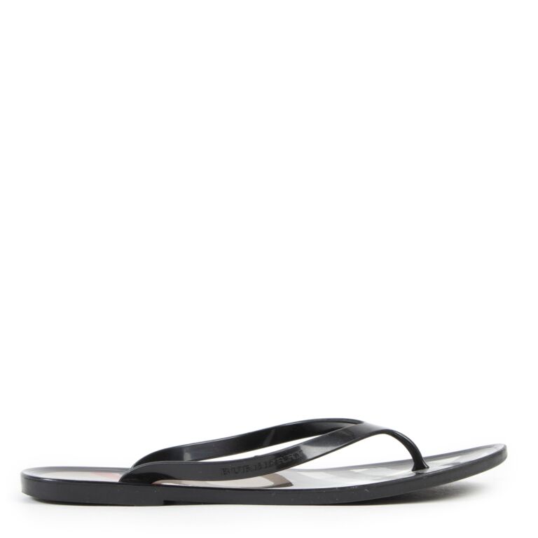 Burberry flip online flops sale