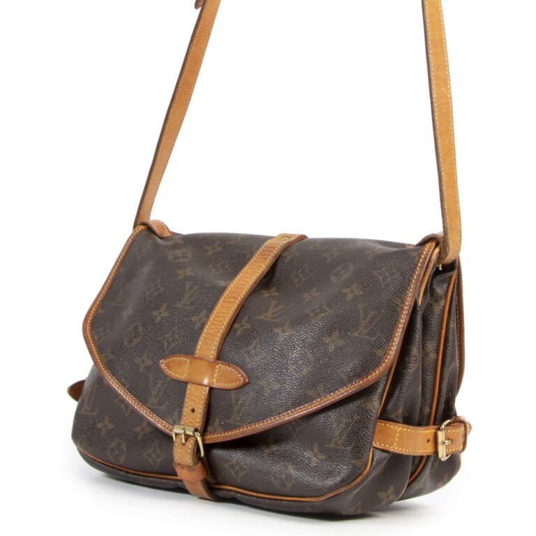 Louis Vuitton Saumur 35 Messenger Double Side Bag