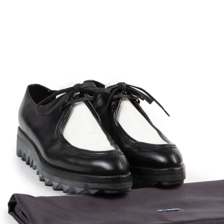 Prada Black & White Derby Shoes - size 36,5 ○ Labellov