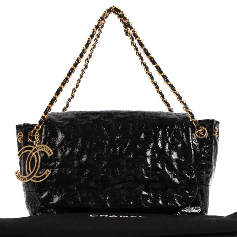 CHANEL ブラック キルティングレザーベルト CHANEL NEW QUILTED BLACK LEATHER BELT WITH CC LOGO GOLD