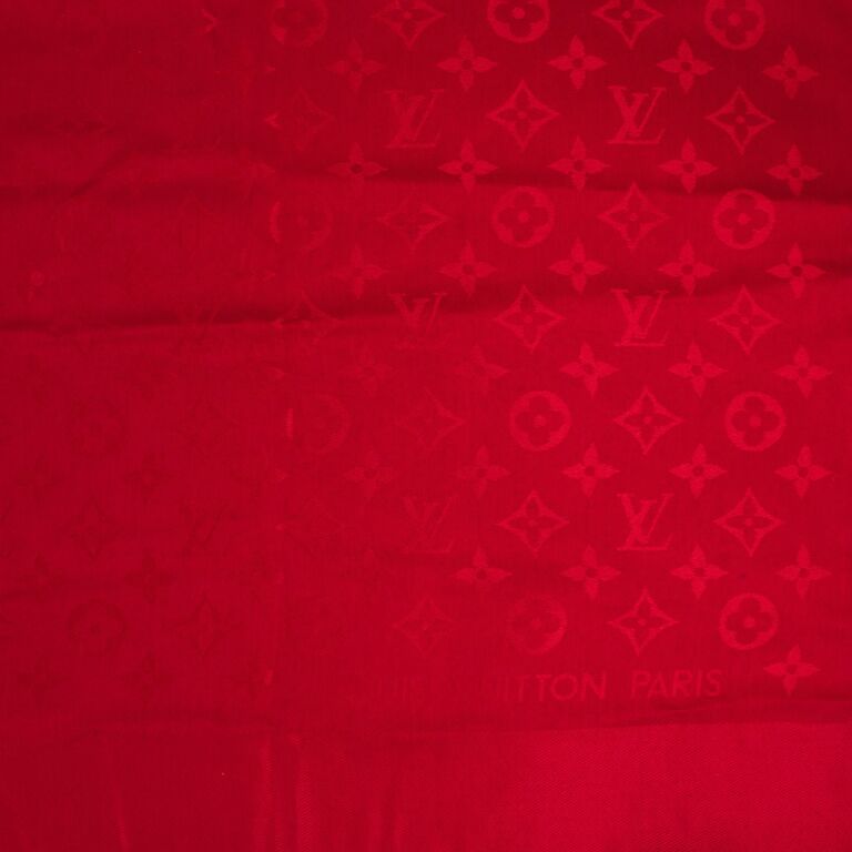 Louis vuitton shop red scarf monogram