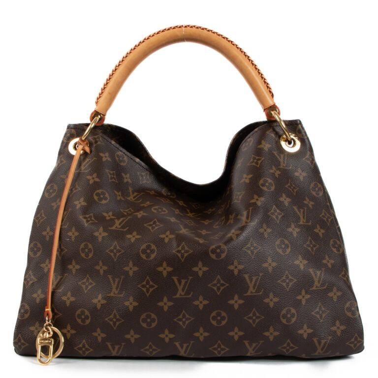 Artsy monogram hot sale