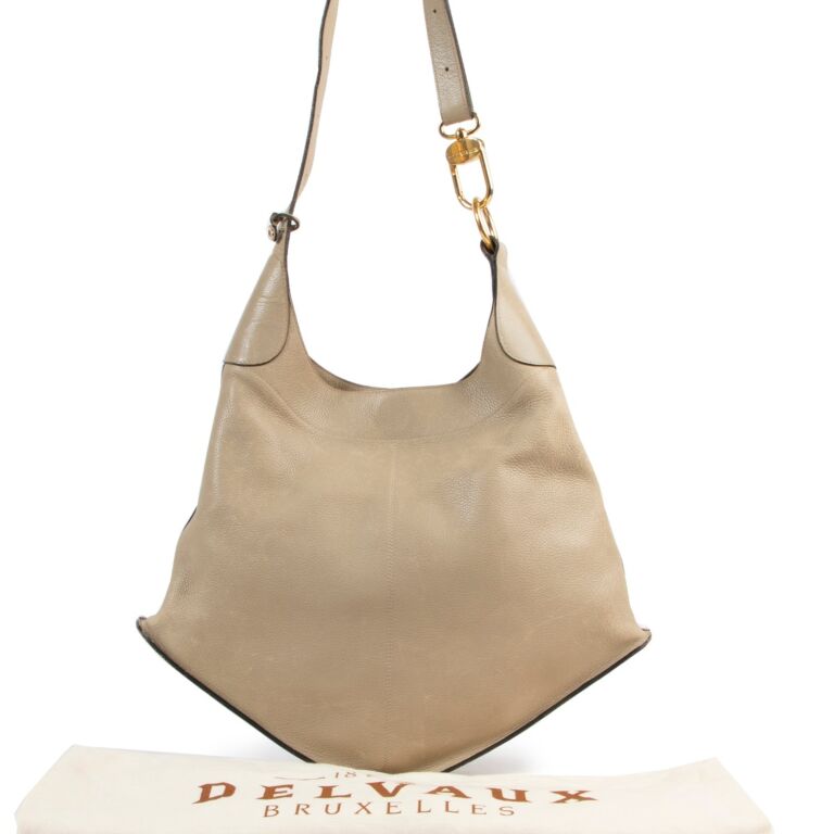 Delvaux Satan Beige Shoulder Bag ○ Labellov ○ Buy and Sell