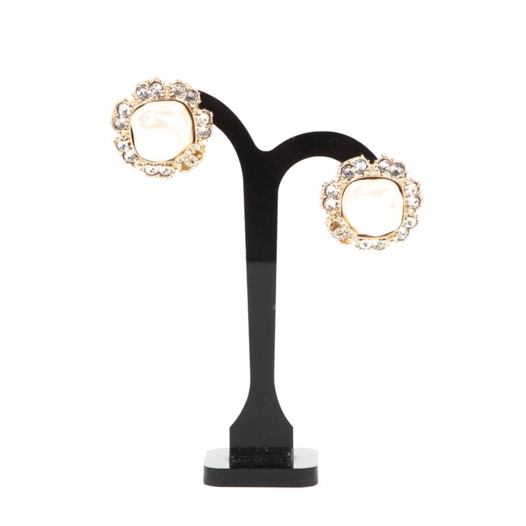 Chanel CC Earrings with Pearl Drop Down – Elite HNW - High End Watches,  Jewellery & Art Boutique