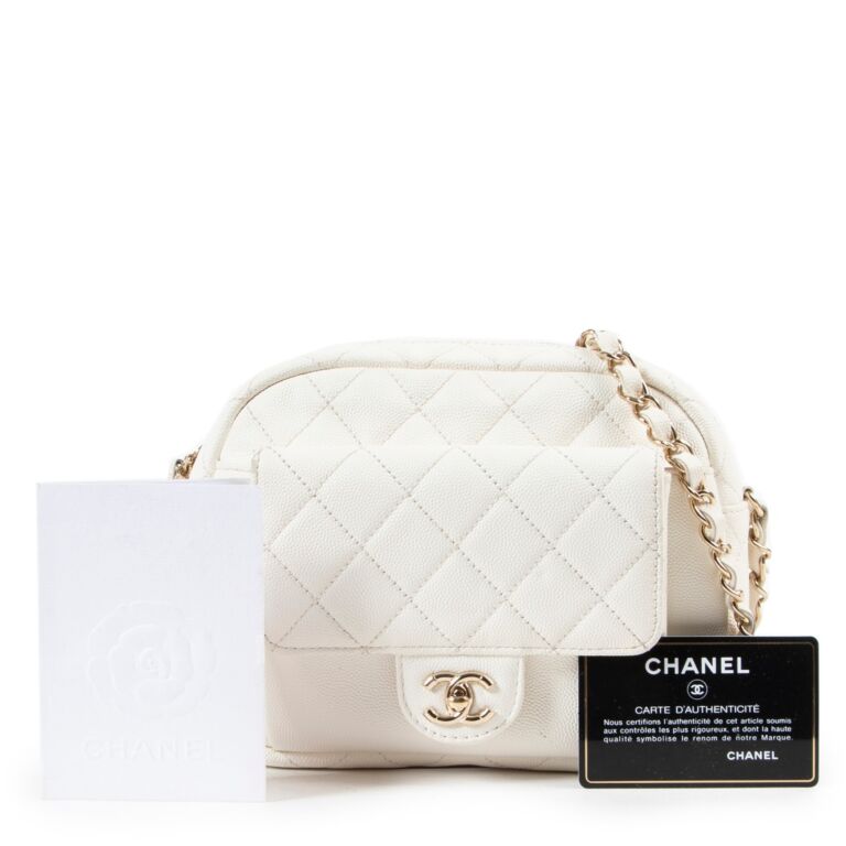 Chanel White Quilted Caviar Leather Day Camera Crossbody Bag ○ Labellov ○  Buy and Sell Authentic Luxury