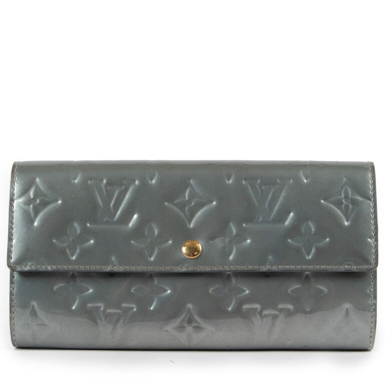 Louis Vuitton Grey Monogram Vernis Leather Sarah Wallet ○ Labellov ○ Buy  and Sell Authentic Luxury