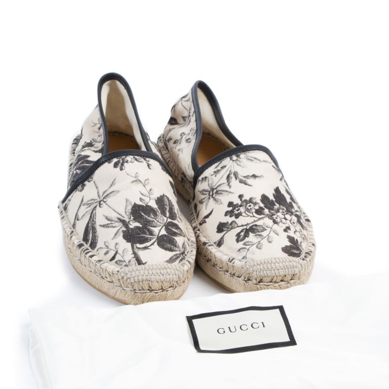 Gucci store flower espadrilles