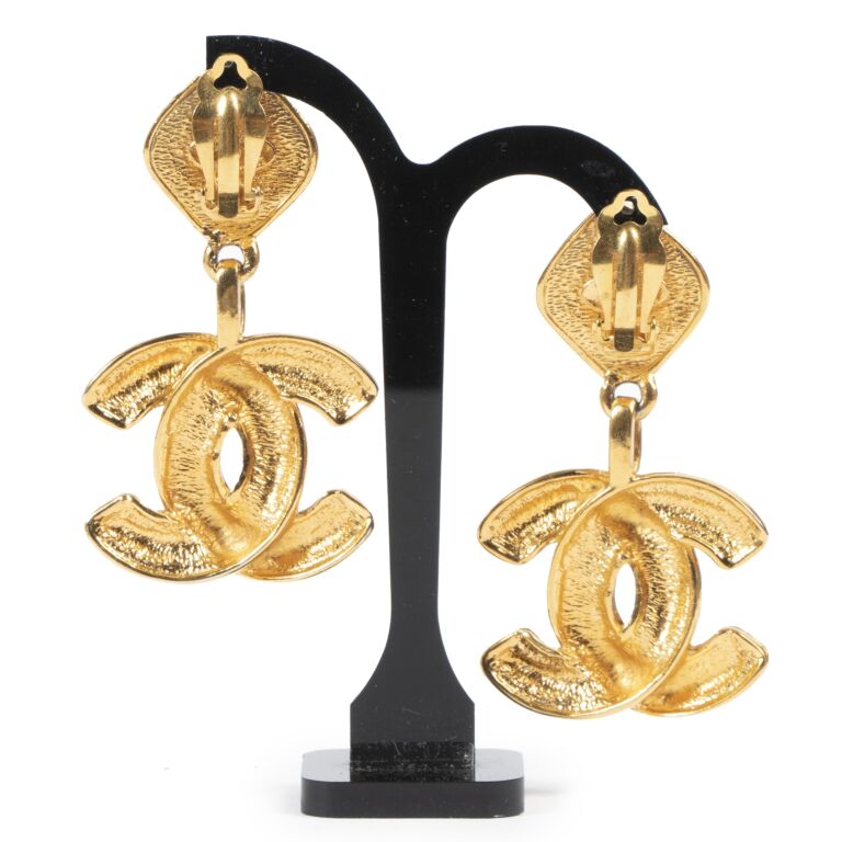 Vintage CHANEL gorgeous dangling earrings with large CC mark and butto –  eNdApPi ***where you can find your favorite designer  vintages..authentic, affordable, and lovable.